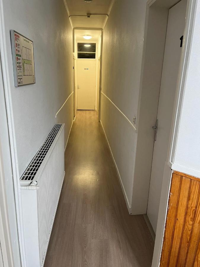 Aux Bons Amis Hotel Reims Luaran gambar
